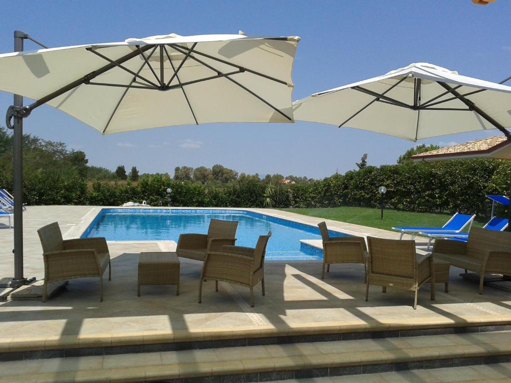 Hotel Villa Aurora Latina Exterior photo