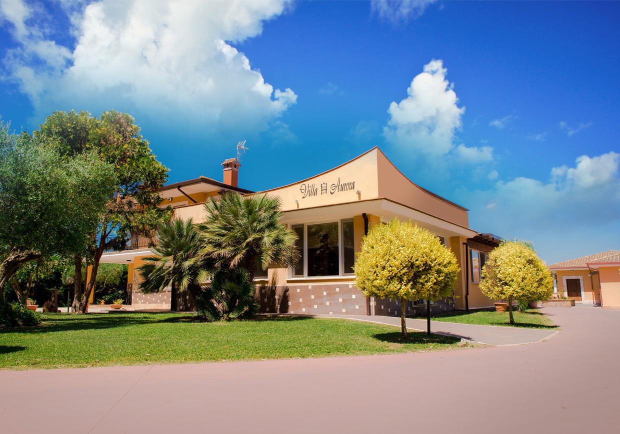 Hotel Villa Aurora Latina Exterior photo